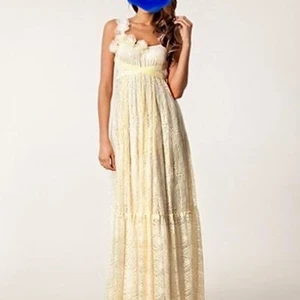 Ida Sjöstedt,Vacker lång klänning, stl S - Superfin maxiklänning från Ida Sjöstedt, använd en gång. Storlek S (EU 36 står det också), axelbanden är justerbara. Kan skickas.