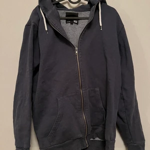 Munkjacka - Vanlig munkjacka med luva och dragkedja