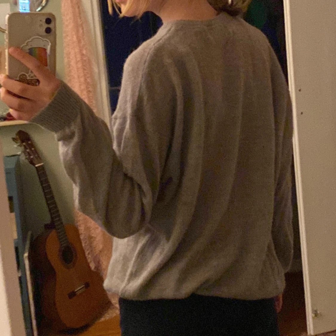 Genomskinlig grå stickad tröja - 90