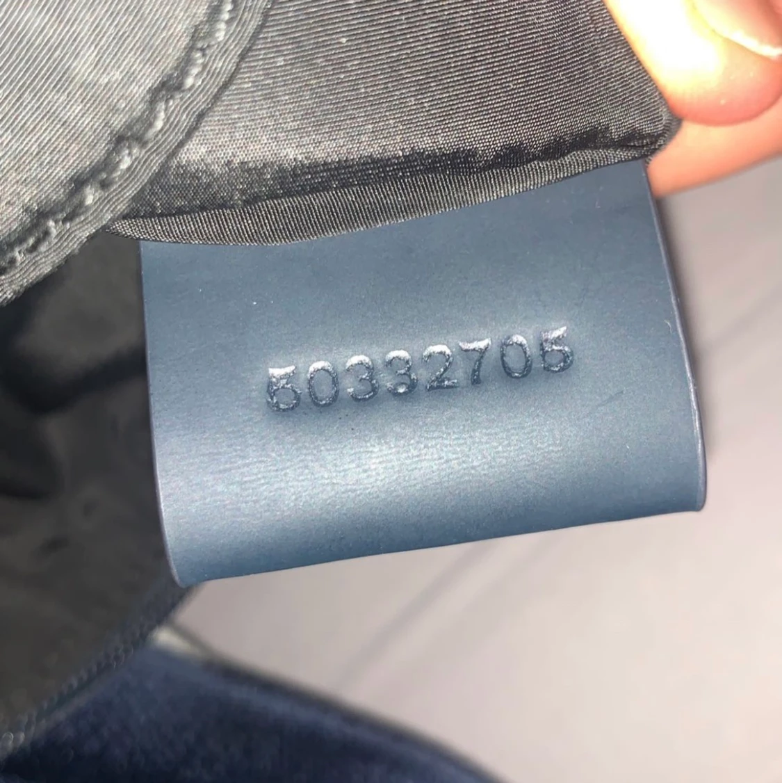 Hugo boss väska  - 90