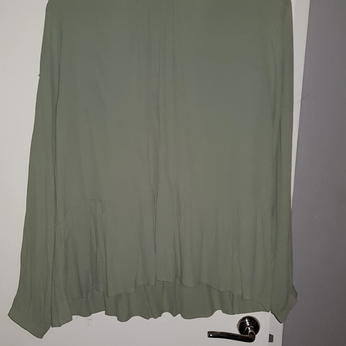 Mossgrön blus av Carin Wester 