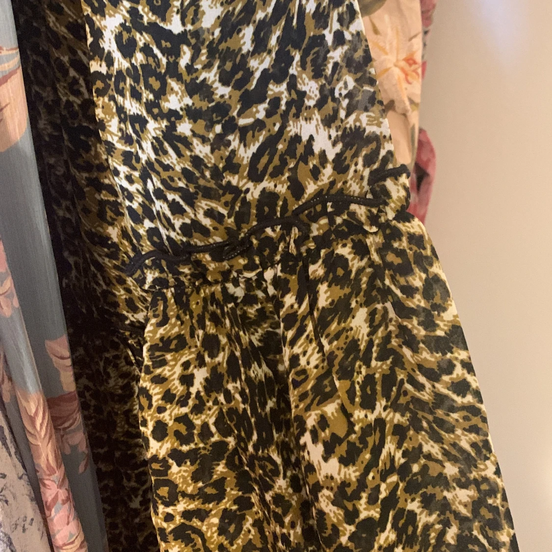 Ruffle chiffon dress - 91