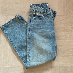 Lowrise jeans  - Low-rise jeans från zara 🥰