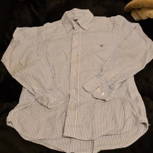 Gant skjorta stl.134/140 - Gant skjorta i mycket bra skick som ny