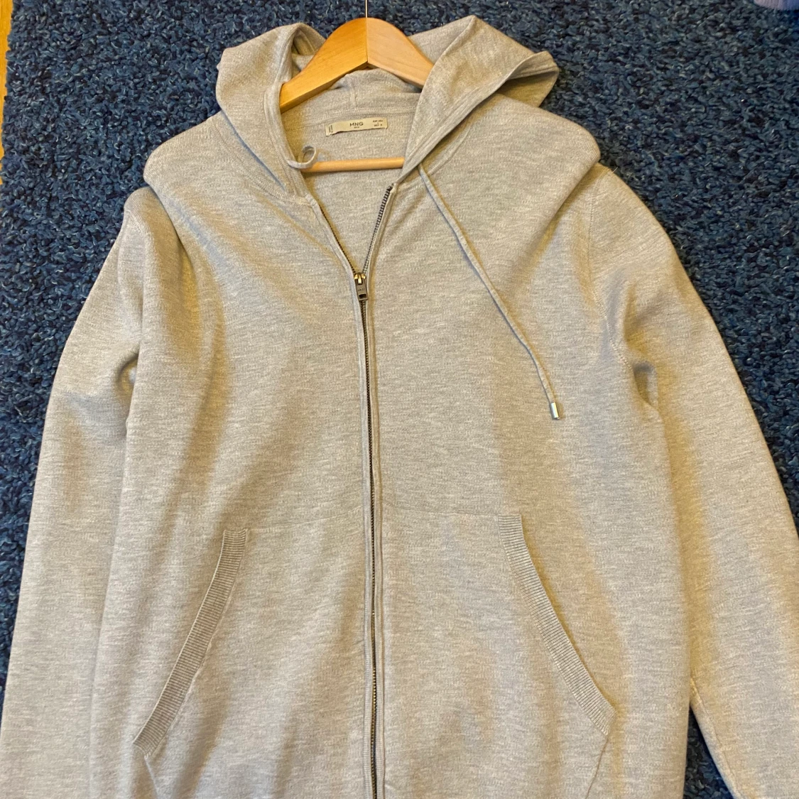 Mango tröja med dragkedja storlek L