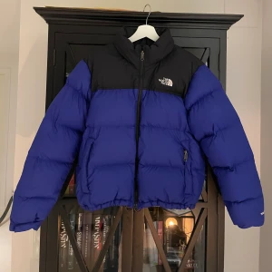The North Face Jacka - Storlek M. I nyskick och använd sparsamt.
