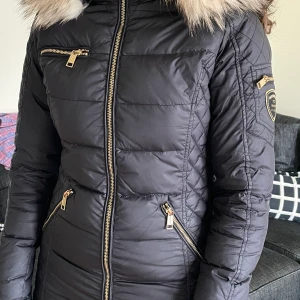 Vinterjacka med päls - Inga tecken på användning.