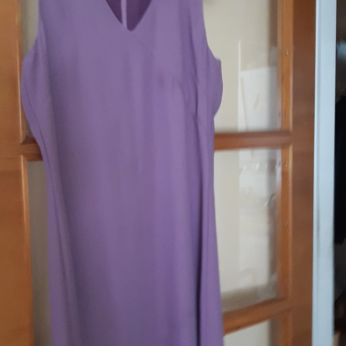 Läcker beige lång klänning storlek 38 - 90