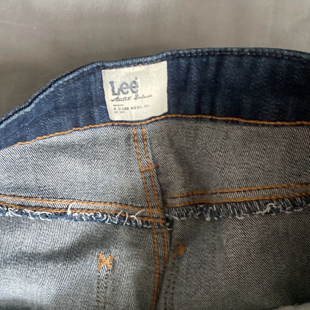 Supersnygga lee jeans, storlek 36. Jeans & Byxor.