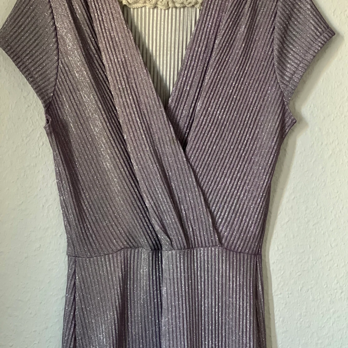 Bedårande vacker klänning i storlek S - 90