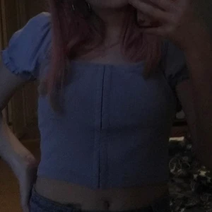 Blå topp - Jättesöt topp! Knappt använd💓