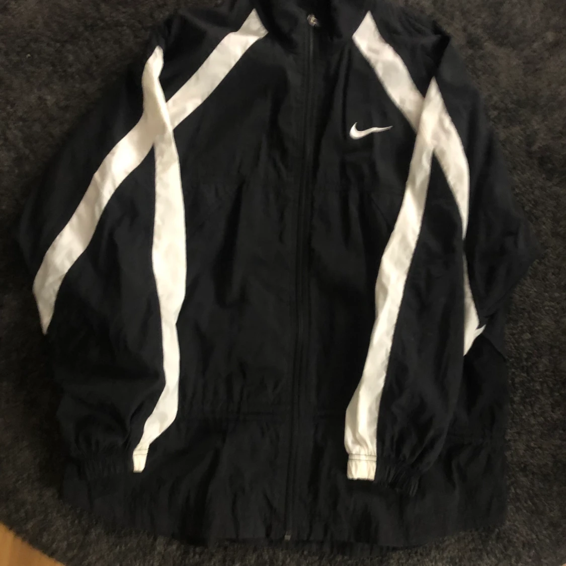 nike vintage windbreaker