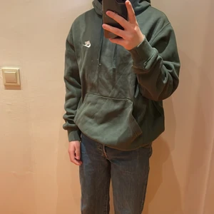 Nike hopdie strl S grön - Grön nike hoodie i storlek S