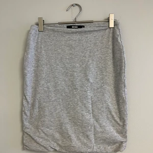 Kjol - Säljer denna kjol från bikbok💗