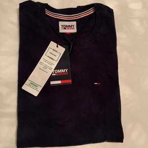 TommyHilfiger t-Shirt stl S (herr) - Stl S, finns i Trelleborg 