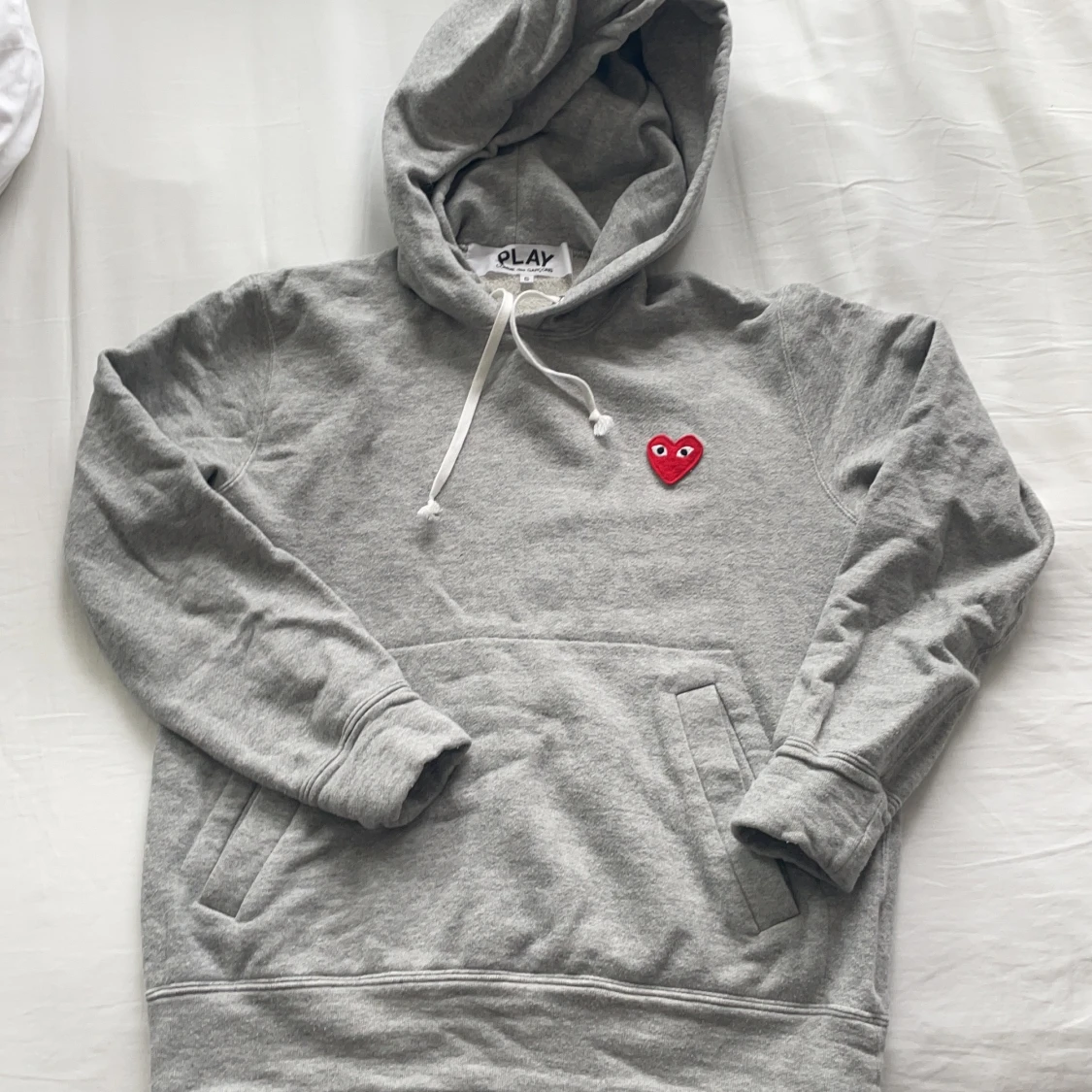 Cdg hoodie andvänd någon gång