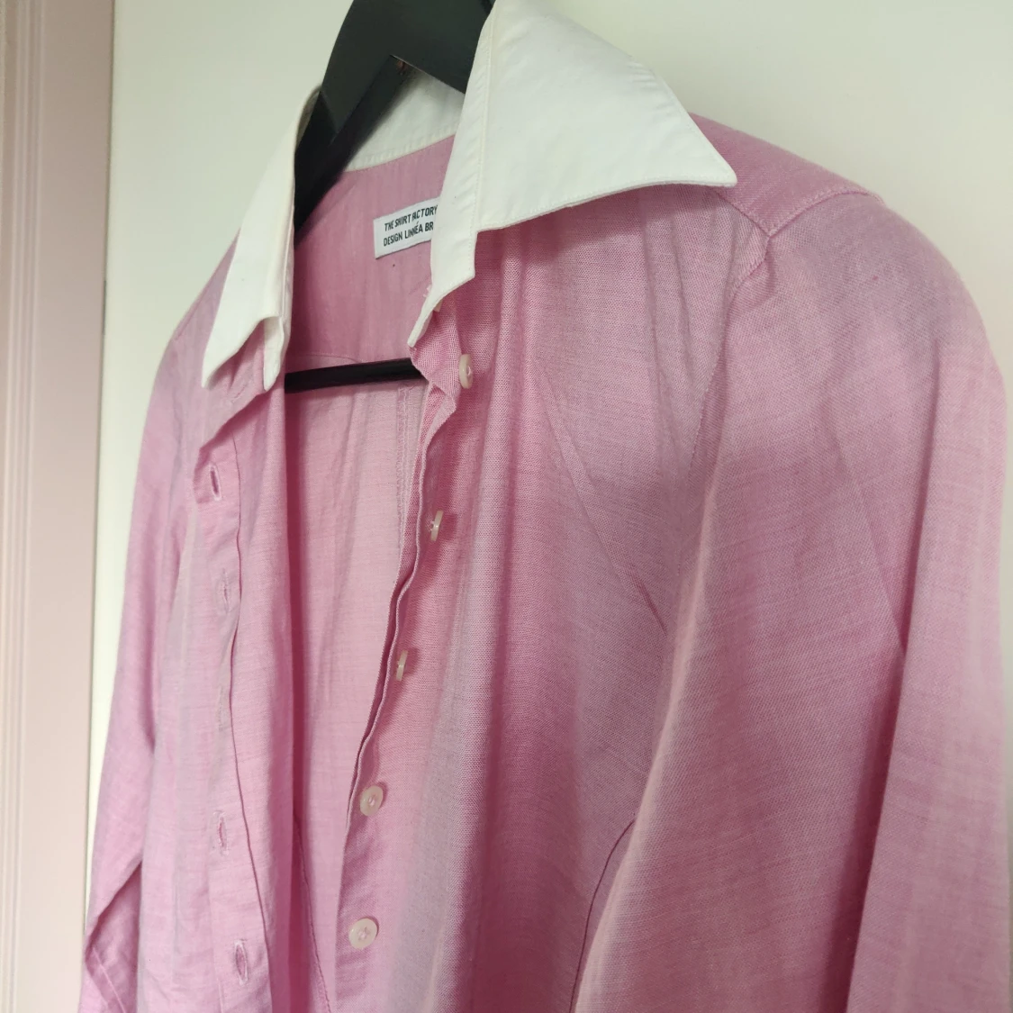Rosa skjorta