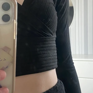 Tröja - I bra skick.säljer pgd av att ja inte passar i den