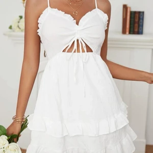 Jättefin klänning - Helt oanvänd i storelk S