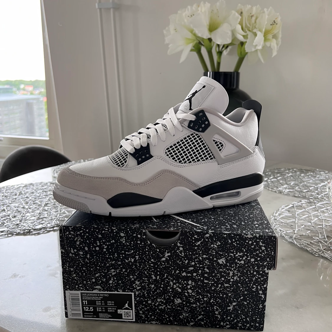 Air Jordan 4