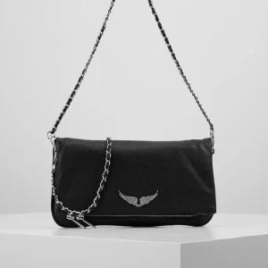 Zadig väska  - As snygg Zadig väska säljer då en aldrig riktigt har kommit till användning❤️kan gå ner i pris vid snabb affär 