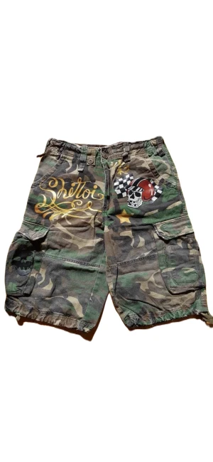 Shorts  - Schystaste shorts till sommar 23!!! Instresskol ba för jag vill inte släppa ut dem om det inte bra pris 🥲