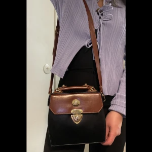 Jätte fin vintage väska  - Jätte fin vintage väska ✨