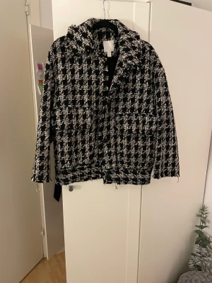 Rutig hm kappa - Rutig hm kappa som är slutsåld, storlek xs men kan gå mot S 