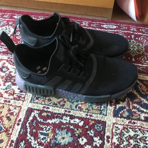 Adidas nmd - Fina par skor använd ett par gånger bara! Storlek 44