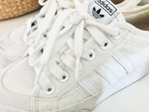 Adidas Nizza - Adidas nizza. Använda sommaren 2022. Storlek 36,2/3 