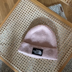 North face mössa - North face mössa Ljusrosa