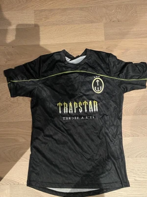 Trapstar tshirt - Helt ny  Stl Xs
