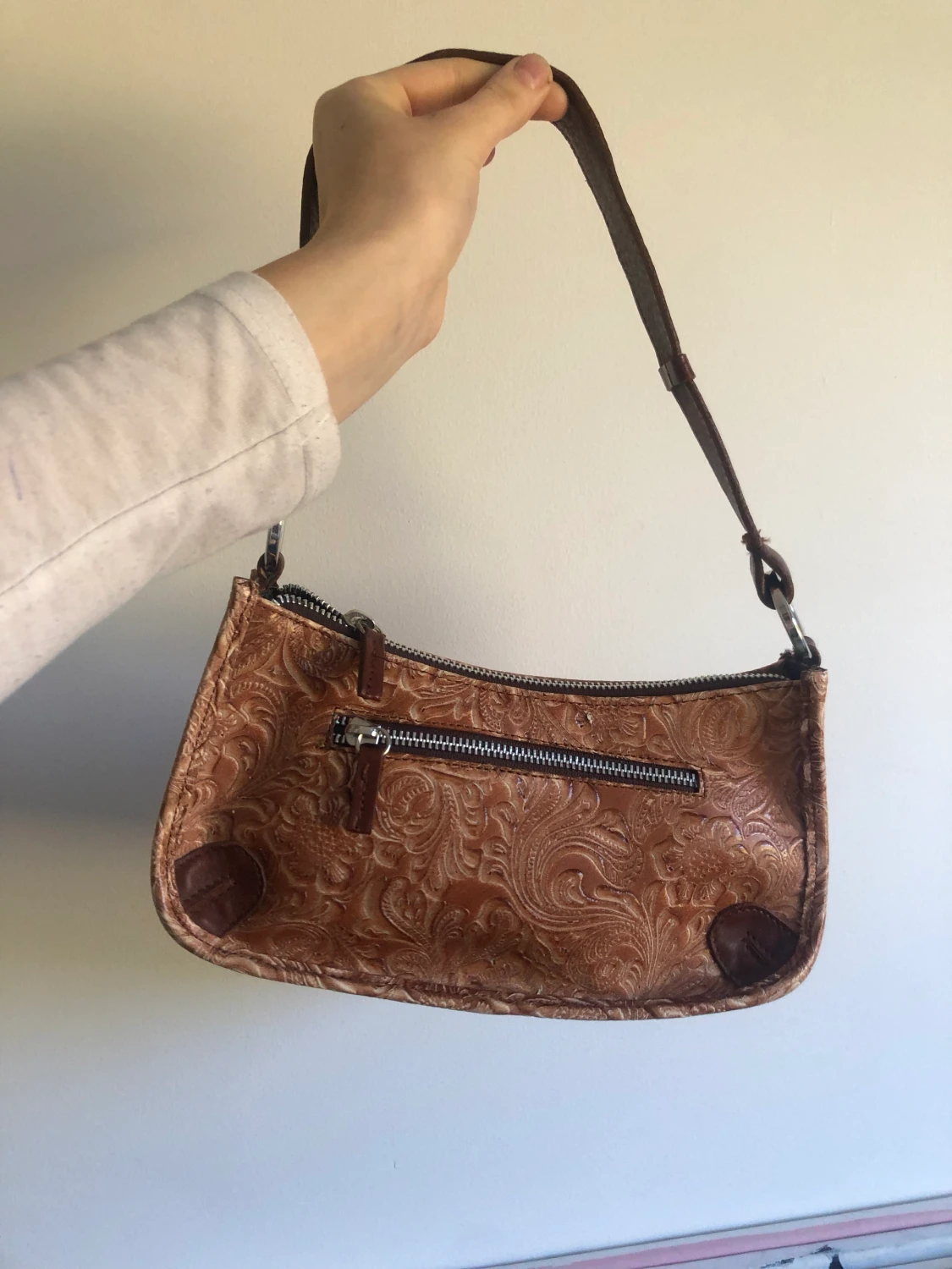 Brun axelväska - 90