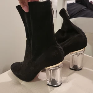 ego oficial stl 36 - ego oficial klackar storlek 36, klack höjd 9 cm bra skick