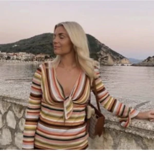 Randig klänning - Sommar klänning aldrig använd 