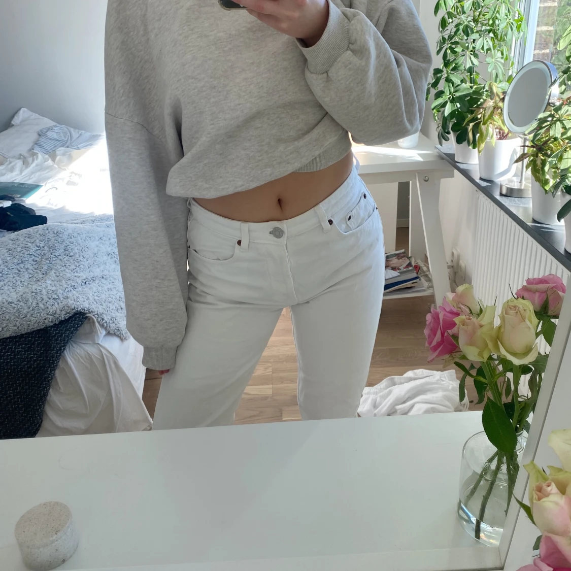 Zara mid rise jeans - 91