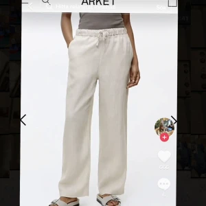 Linnebyxor - Säljer mina underbara linnebyxor från Arket, då de inte kommer till användning! Har endast används ett par gånger!💕 Skriv för fler bilder!💖Nypris 700kr säljer för 400, men pris kan diskuteras!!!