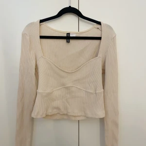 Beige topp - Supergullig topp från hm💕💕  