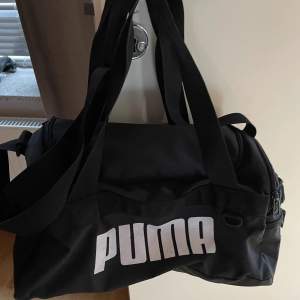 Puma träningsväska i fint skick 