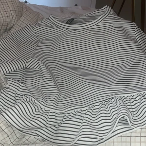 Fin tröja - Ganska gammal men fint sick