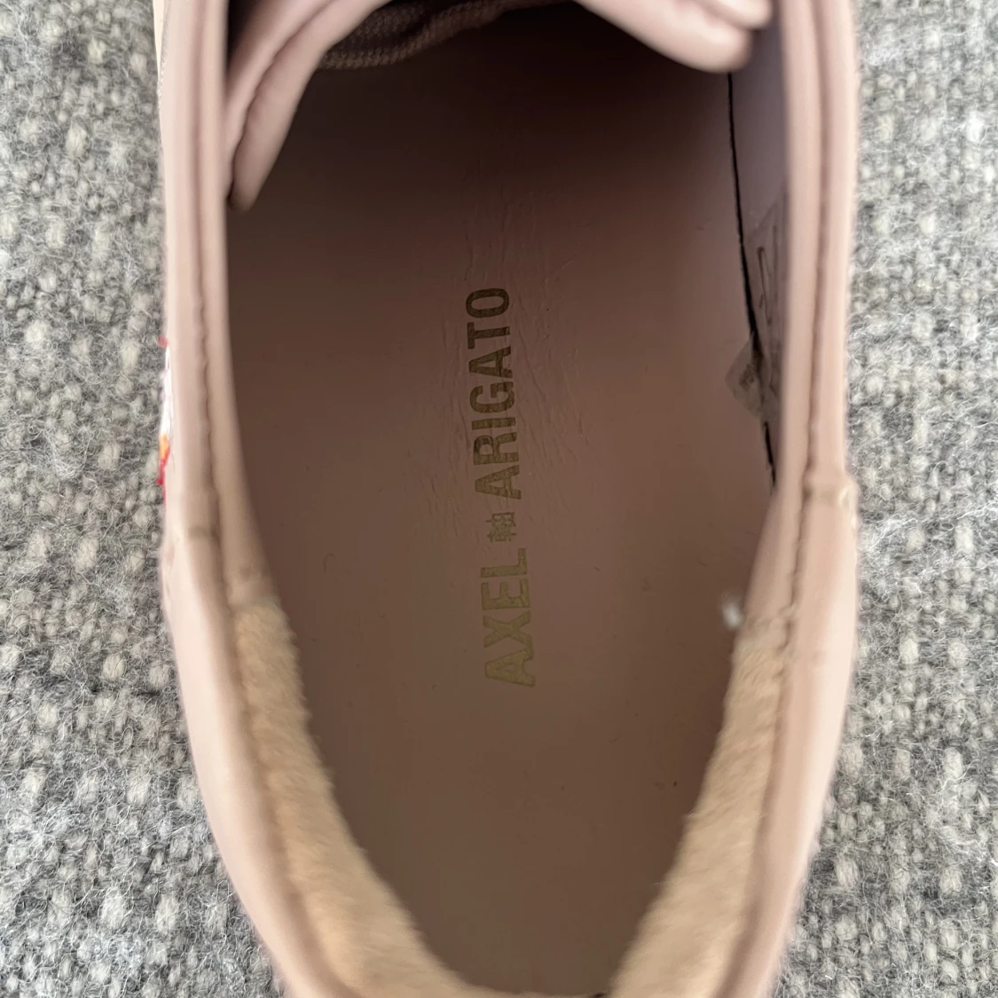 Rosa fågelarigatos storlek 35 - 91