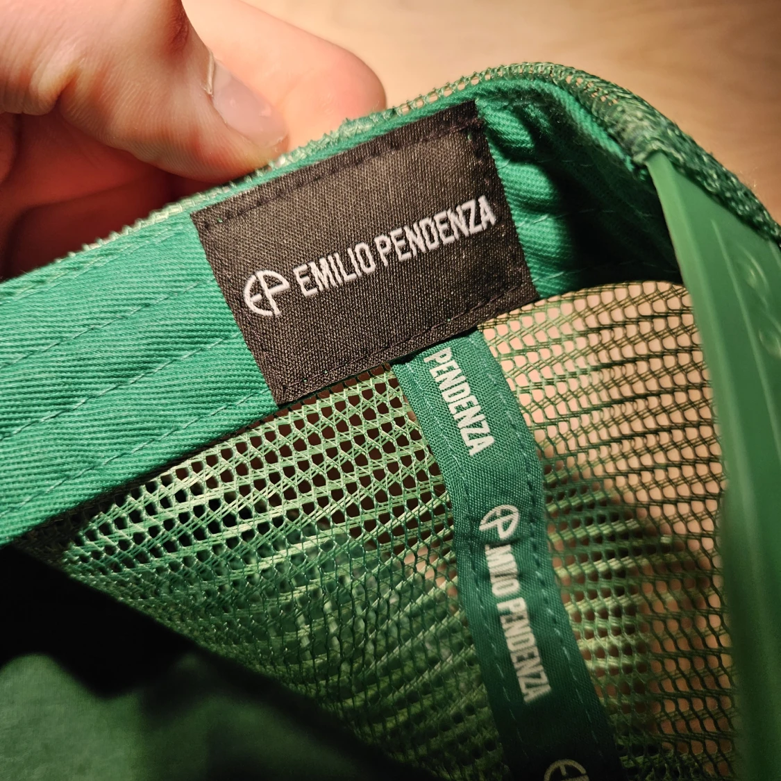 Emilia Pendenza Velvet Keps - 91