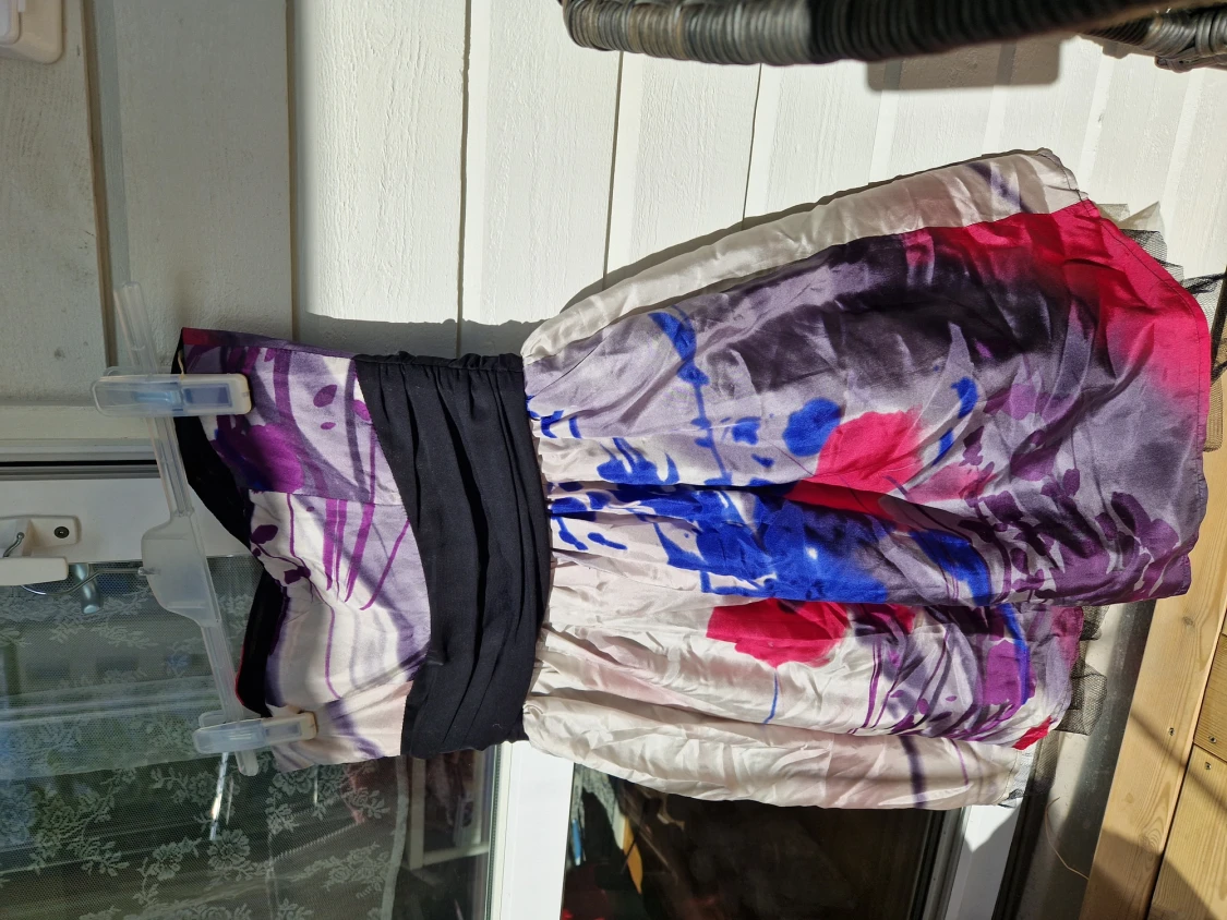 Cocktailklänning säljes  - 90