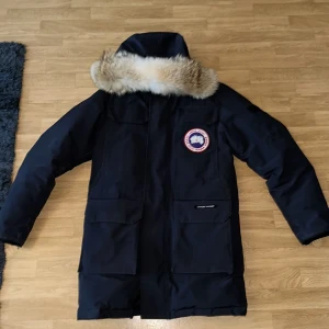 Canada goose parka citadel - Canada goose jacka köpt för 3 vintrar sen på nätet. Välvårdad pris kan diskuteras.