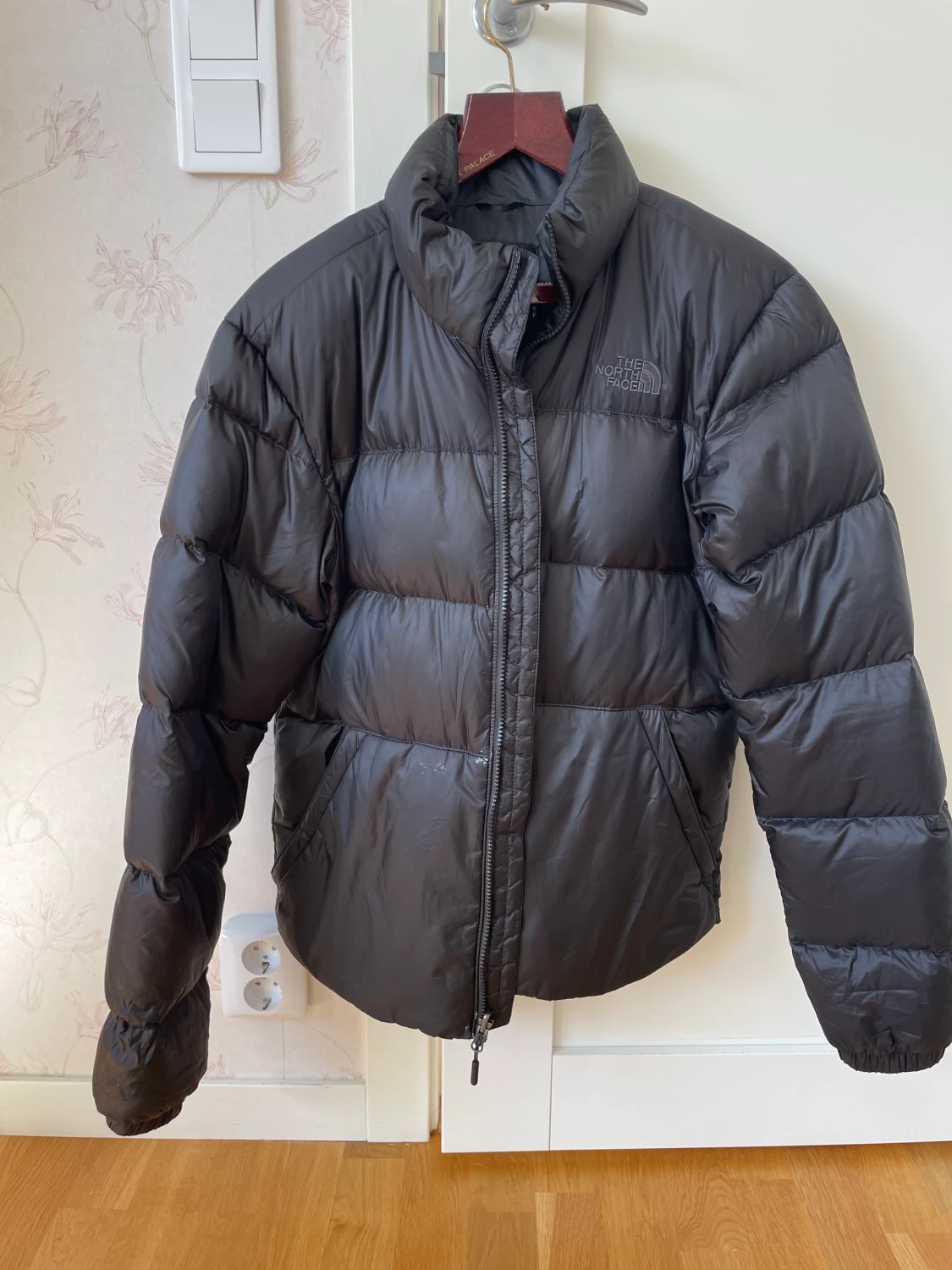 The North Face Black Nuptse Mens Small