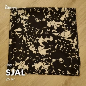 Sjal - Blommönstrad sjal från Joy i fint skick! 🧣