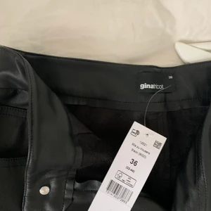Skinnbyxor - Skinnbyxor från Gina! Prislapp kvar 💞🪩 nypris 499kr