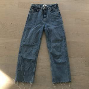 Blåa jeans från lager 157 i storlek xs. Köpta på Plick men aldrig använda pga att dom inte passade. Köparen står för frakten. 