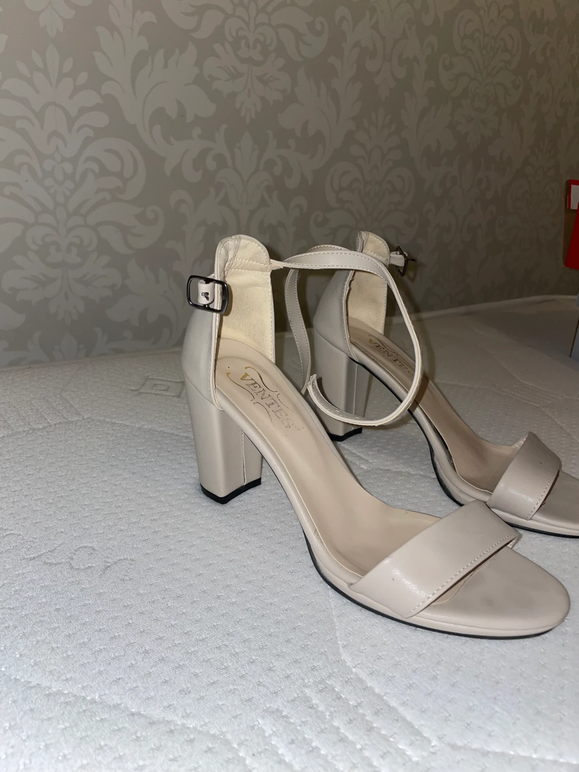 ett par Skor för fest och bröllop  - 90