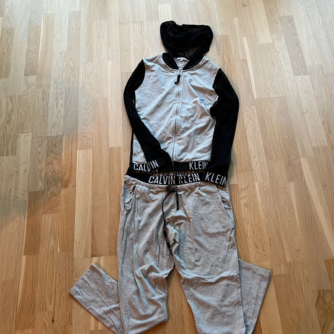 Mjukisdräkt Calvin Klein 